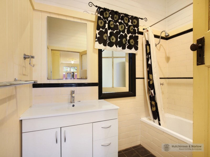 90 Jeffrey Street, Armidale NSW 2350