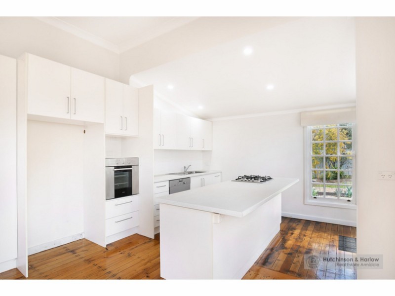 6 Taylor Street, Armidale NSW 2350