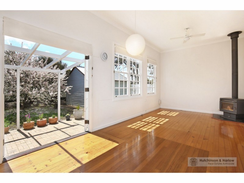 6 Taylor Street, Armidale NSW 2350