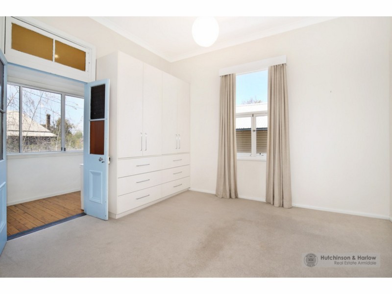 6 Taylor Street, Armidale NSW 2350