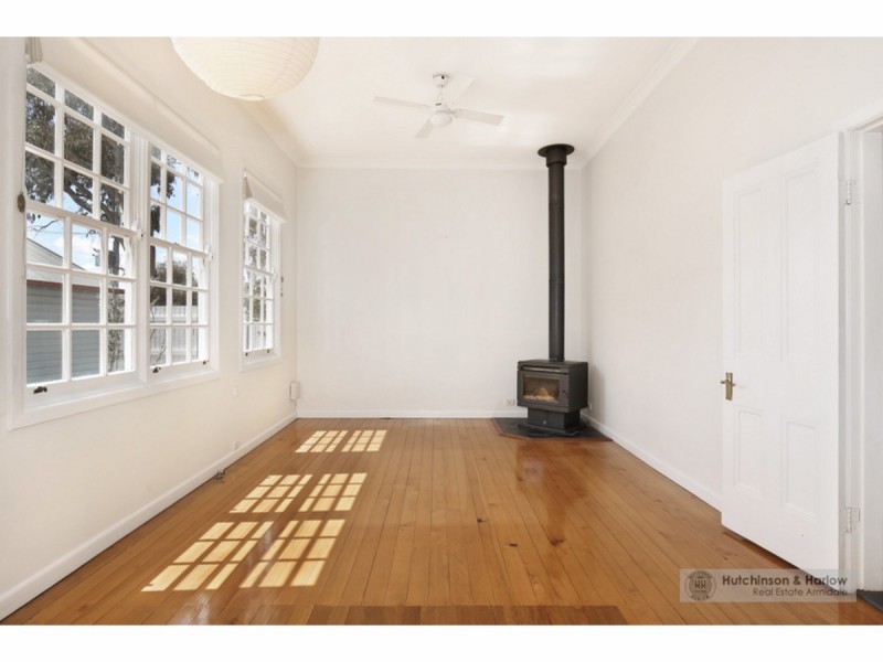 6 Taylor Street, Armidale NSW 2350