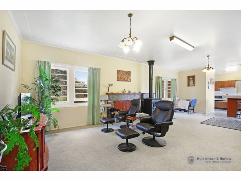 1 Golf Links Road, Armidale NSW 2350