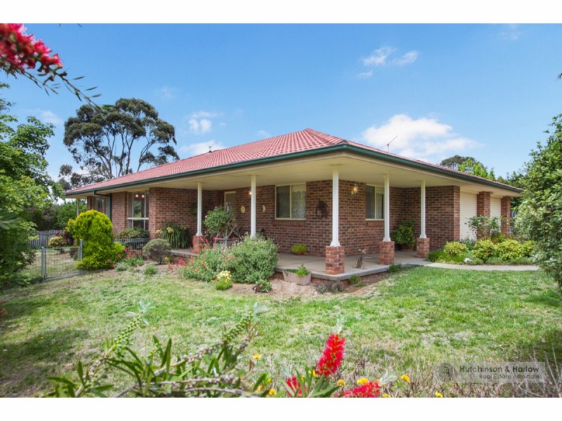 1 Erin Court, Armidale NSW 2350