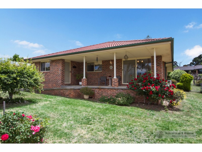 1 Erin Court, Armidale NSW 2350