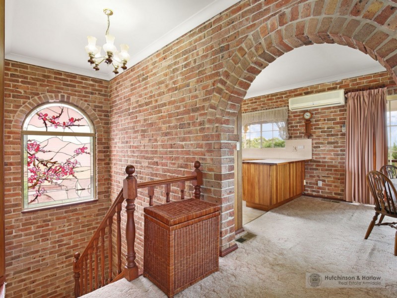 1 Cotterell Place, Armidale NSW 2350