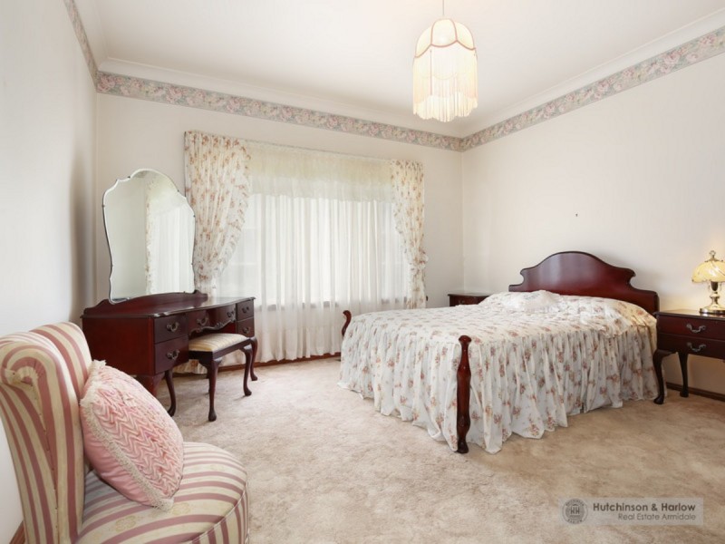 1 Cotterell Place, Armidale NSW 2350