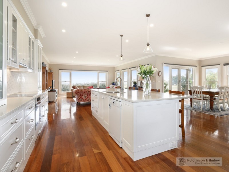 109 Lynland Drive, Armidale NSW 2350