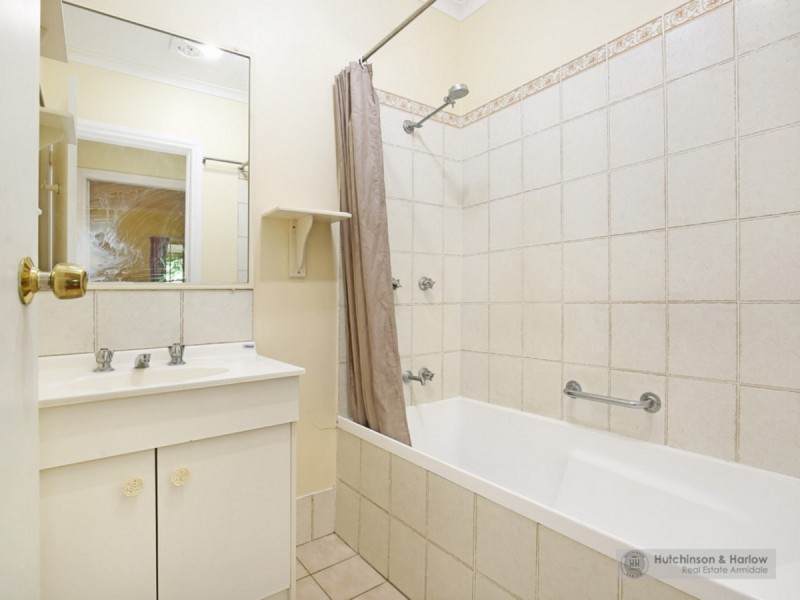 1/1 Crest Road, Armidale NSW 2350