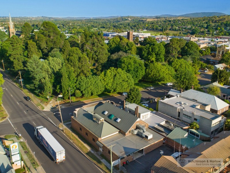 147 Faulkner Street, Armidale NSW 2350