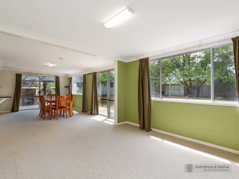 61 Douglas Street, Armidale NSW 2350