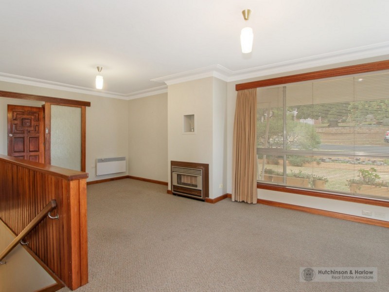 19 Hargrave Street, Armidale NSW 2350