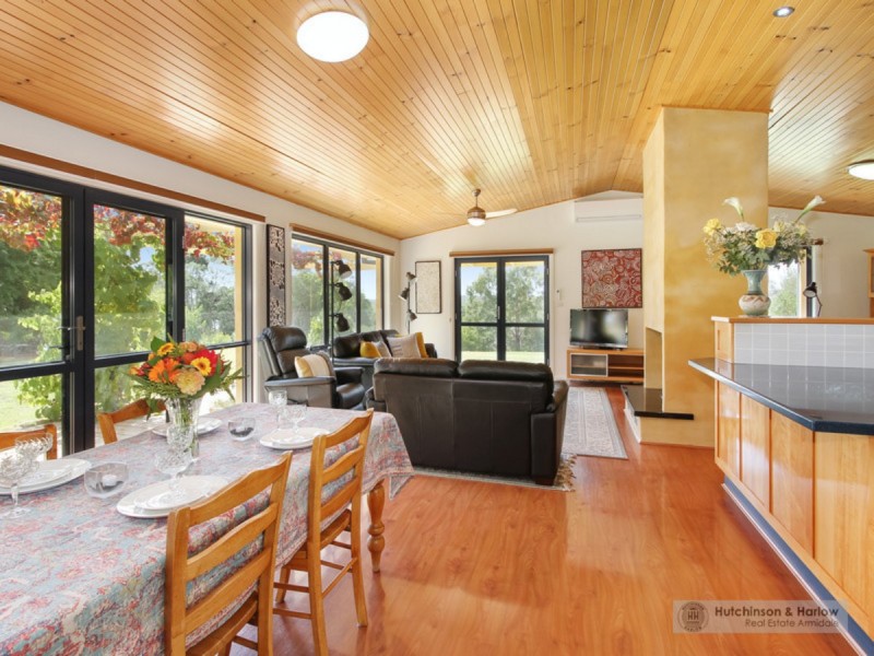 36 Sattlers Road, Armidale NSW 2350