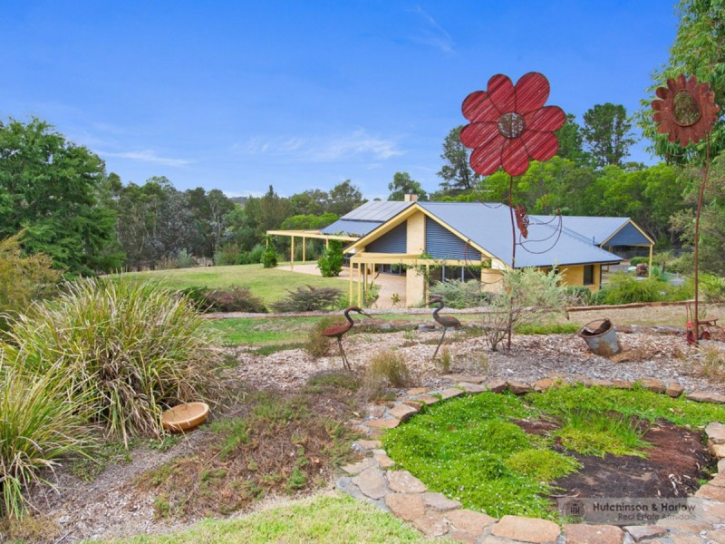 36 Sattlers Road, Armidale NSW 2350