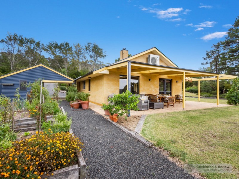 36 Sattlers Road, Armidale NSW 2350
