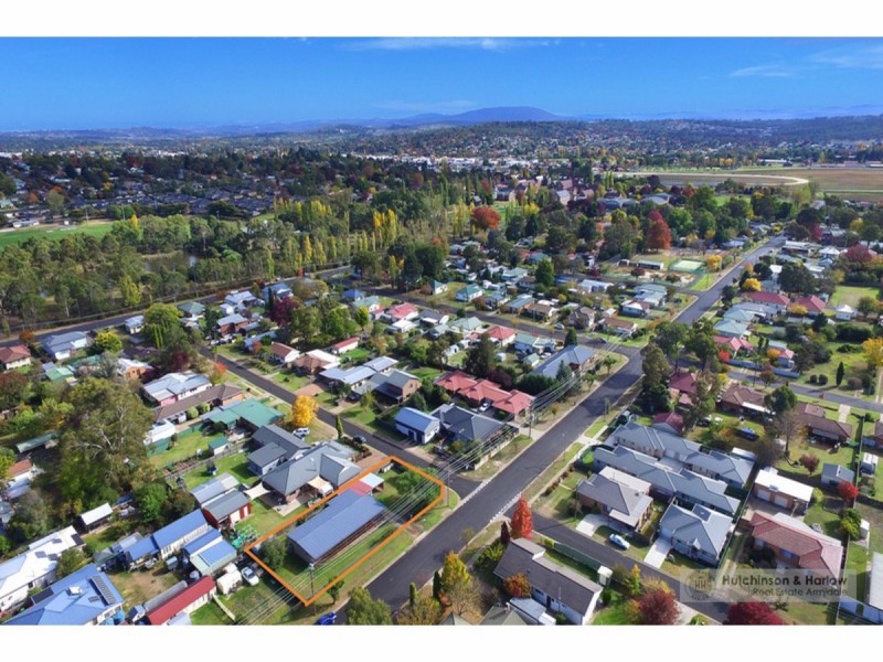 198 Chapel Street, Armidale NSW 2350