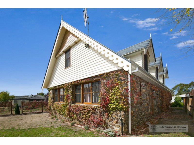 2 Everett Street, Uralla NSW 2358