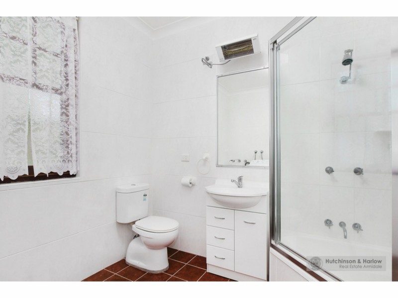 2 Everett Street, Uralla NSW 2358