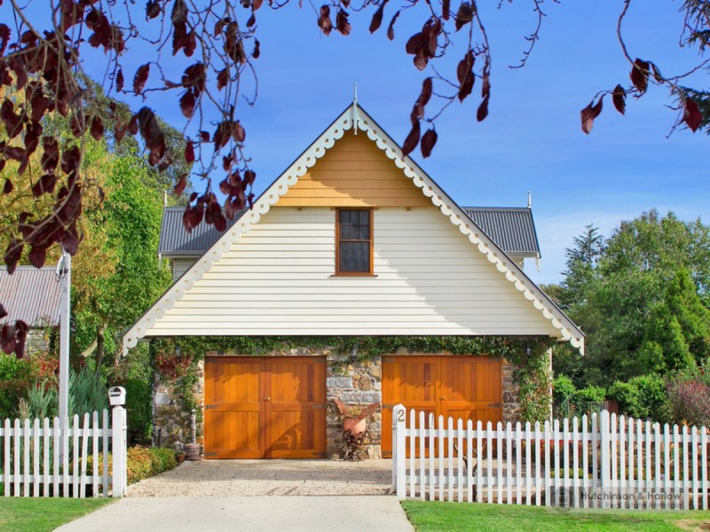 2 Everett Street, Uralla NSW 2358