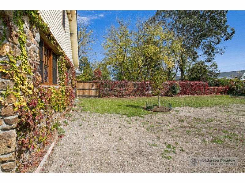 2 Everett Street, Uralla NSW 2358