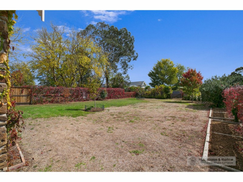 2 Everett Street, Uralla NSW 2358