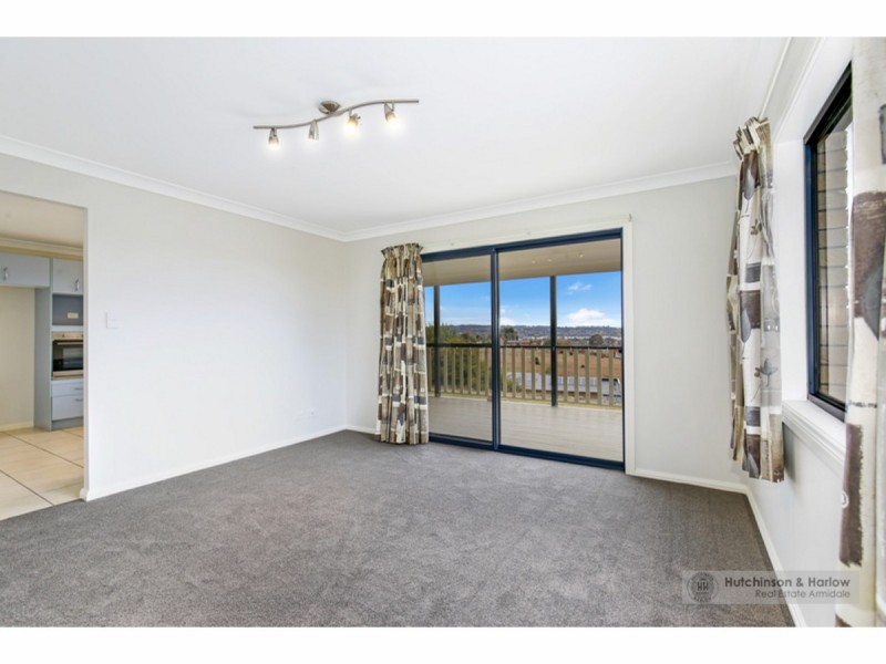 71 Ash Tree Drive, Armidale NSW 2350