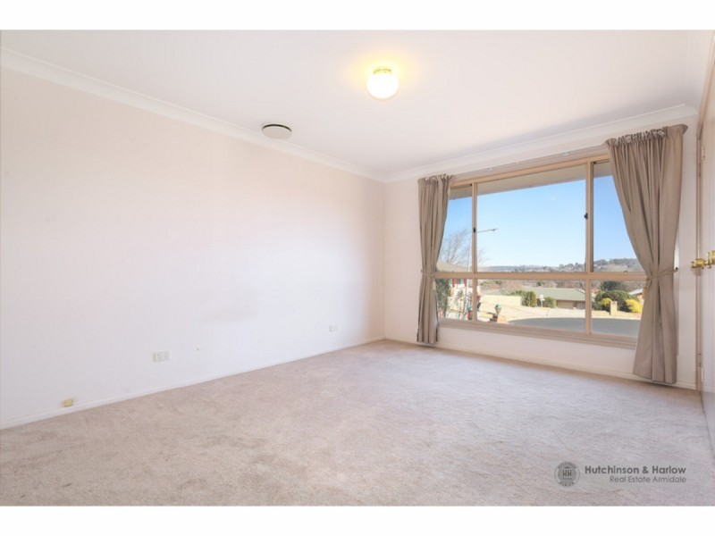 13 Williams Place, Armidale NSW 2350