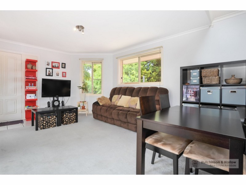 2/7 Quin Avenue, Armidale NSW 2350