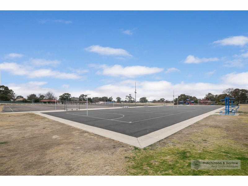 27 Judith Street, Armidale NSW 2350