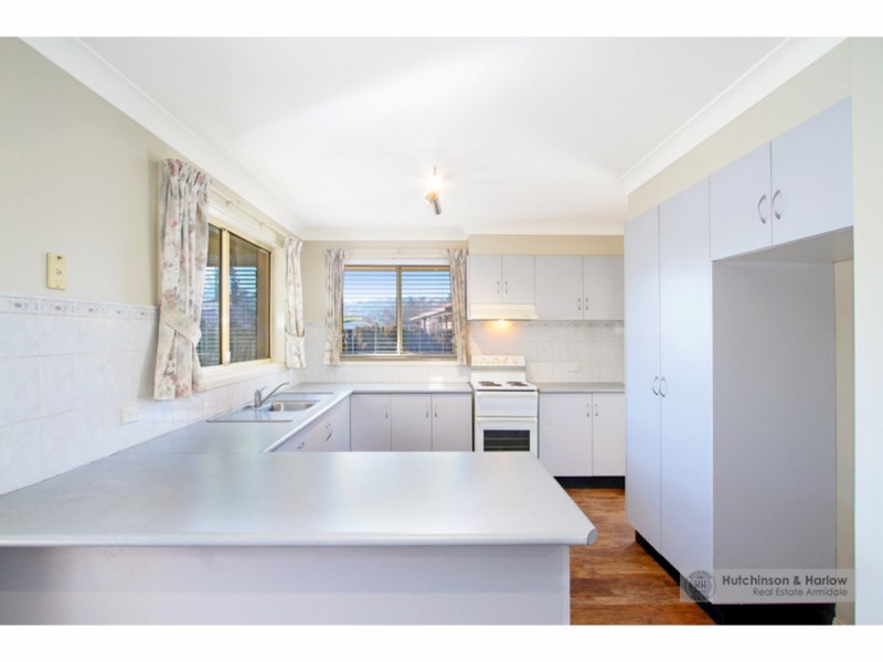 1 Ishbell Drive, Armidale NSW 2350
