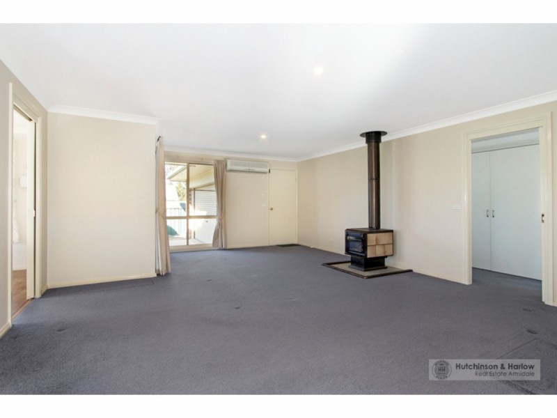 1 Ishbell Drive, Armidale NSW 2350
