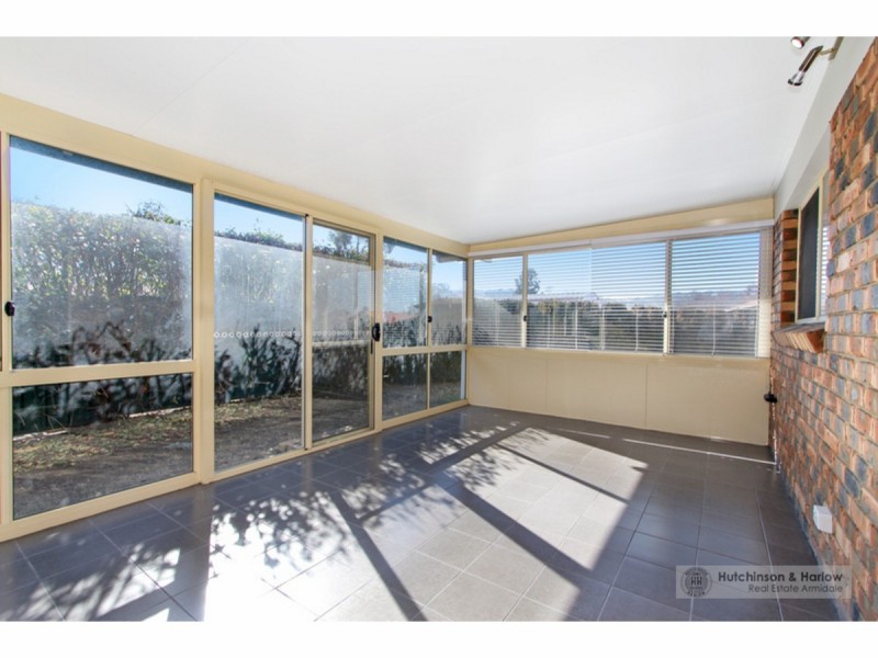 1 Ishbell Drive, Armidale NSW 2350
