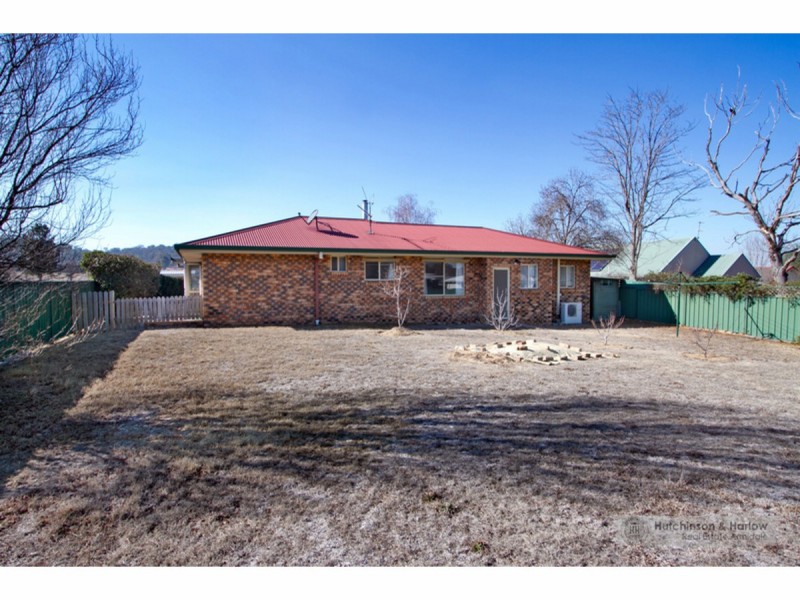 1 Ishbell Drive, Armidale NSW 2350