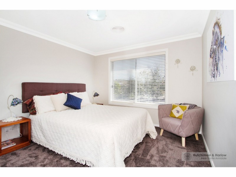 8 Welbourn Place, Armidale NSW 2350
