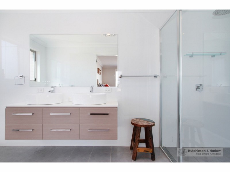 8 Welbourn Place, Armidale NSW 2350