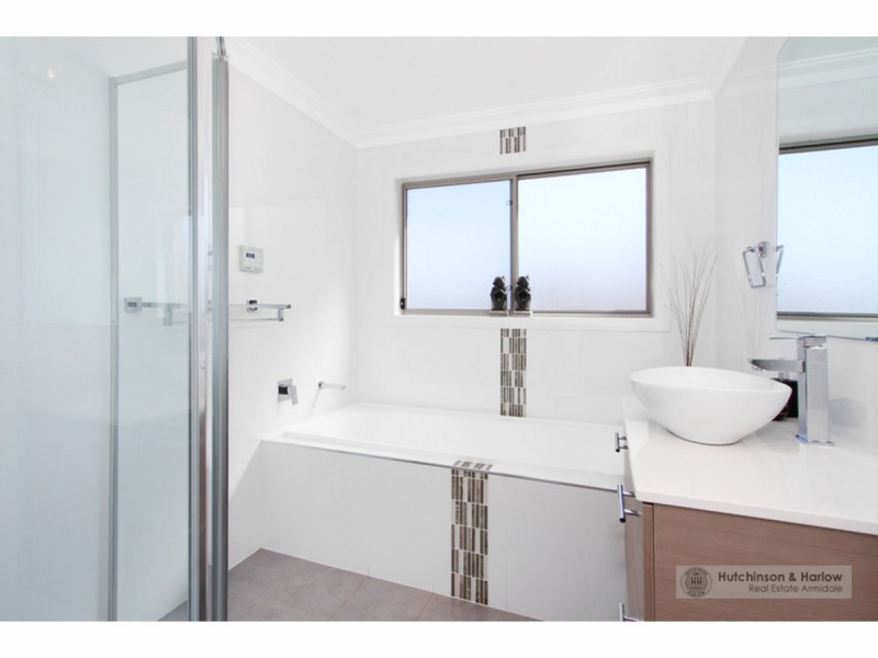 8 Welbourn Place, Armidale NSW 2350