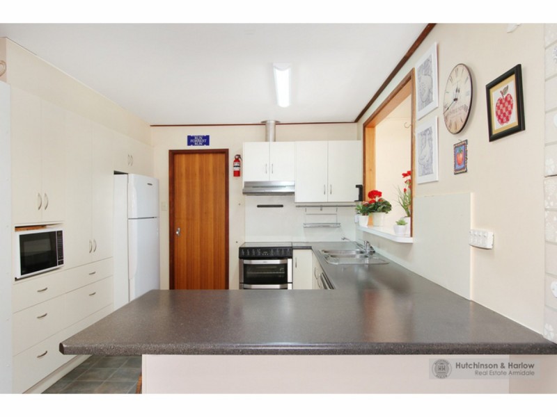 37 Lynches Road, Armidale NSW 2350