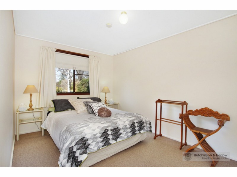 37 Lynches Road, Armidale NSW 2350