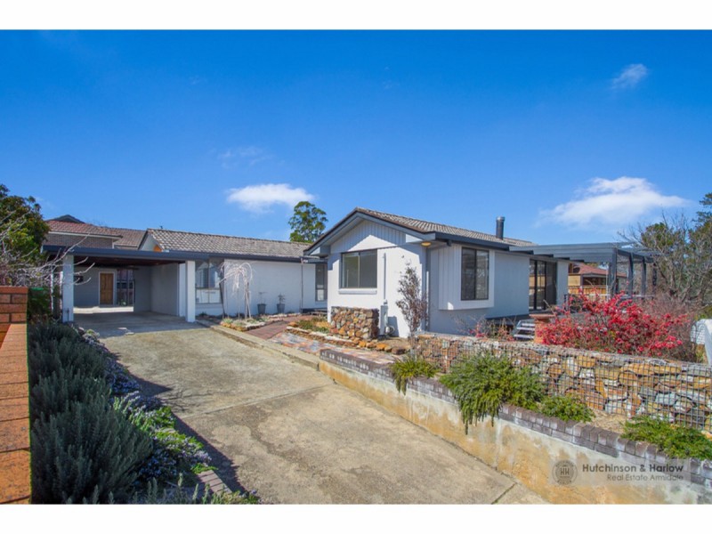 7 Hughes Place, Armidale NSW 2350