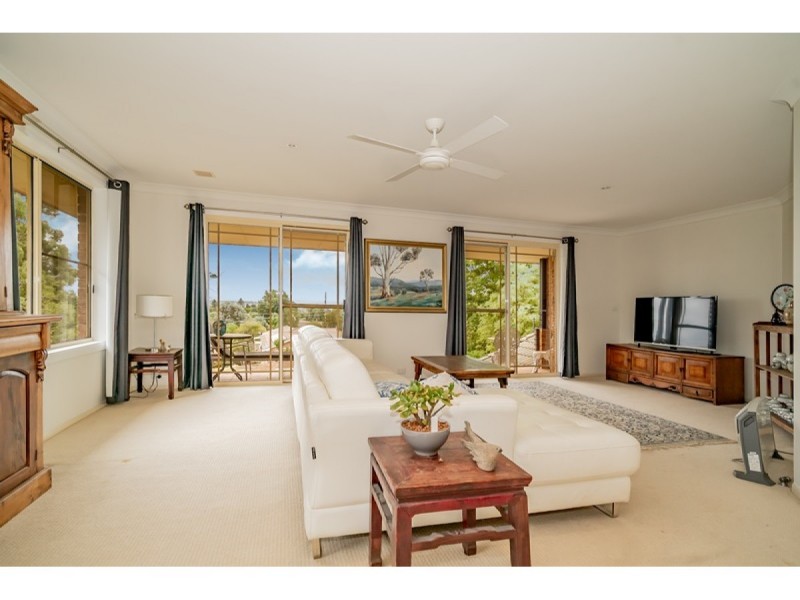 14 Donegal Terrace, Armidale NSW 2350