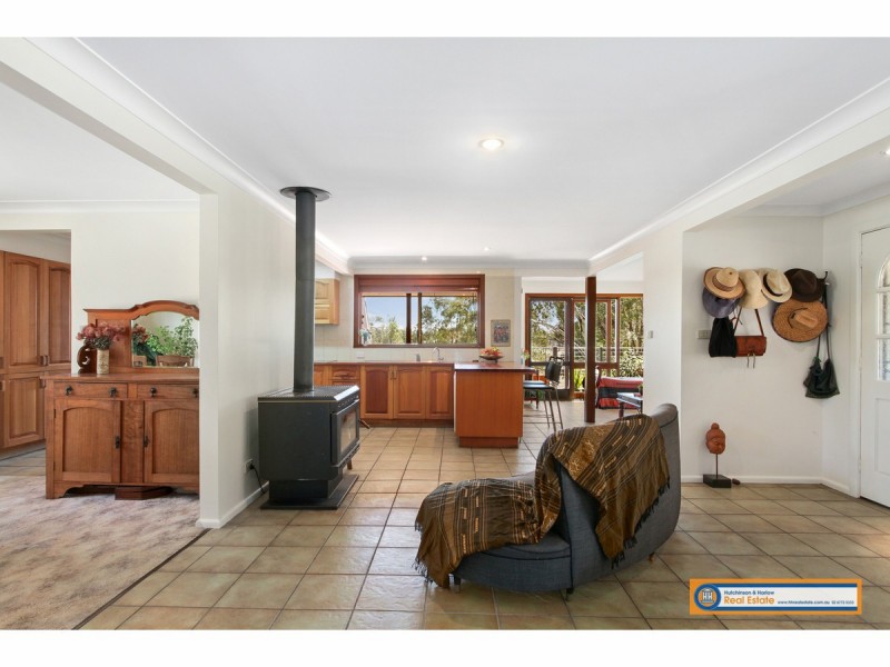 16 Dangarsleigh Road, Armidale NSW 2350