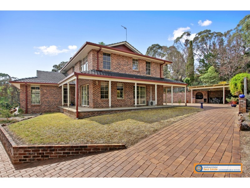 33 Bishop Crescent, Armidale NSW 2350