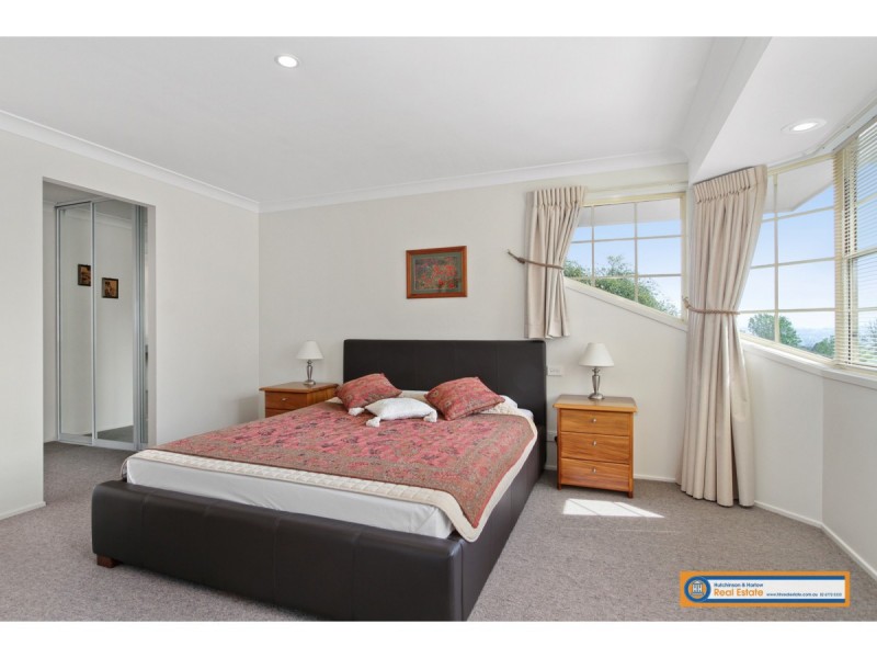 33 Bishop Crescent, Armidale NSW 2350