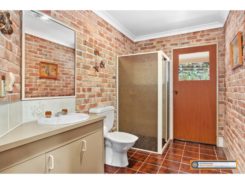 33 Bishop Crescent, Armidale NSW 2350