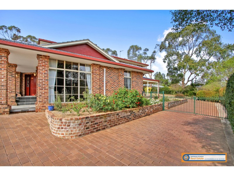 33 Bishop Crescent, Armidale NSW 2350
