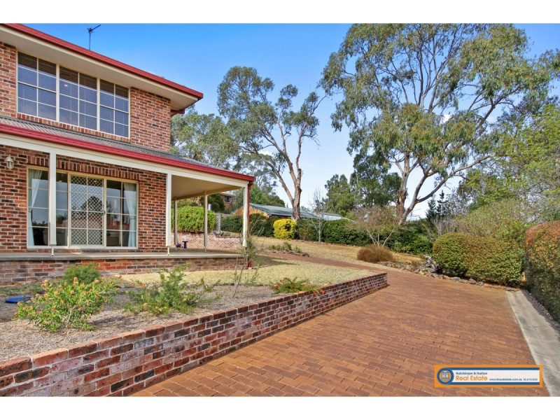 33 Bishop Crescent, Armidale NSW 2350