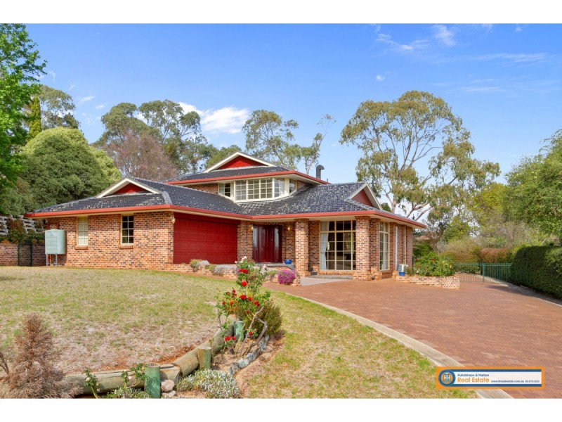 33 Bishop Crescent, Armidale NSW 2350