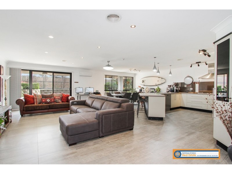 104 Lynland Drive, Armidale NSW 2350