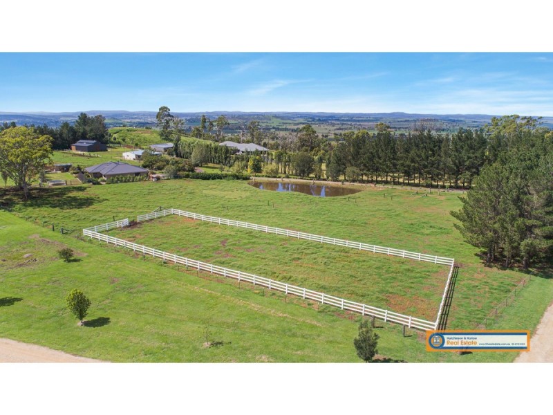 104 Lynland Drive, Armidale NSW 2350