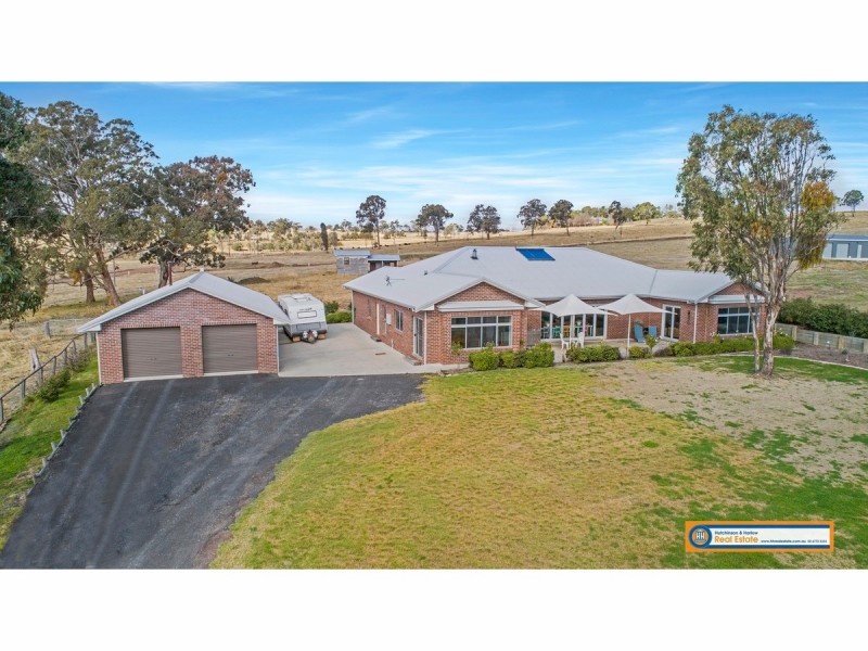 102 Uralla Road, Armidale NSW 2350 Hutchinson & Harlow Real Estate