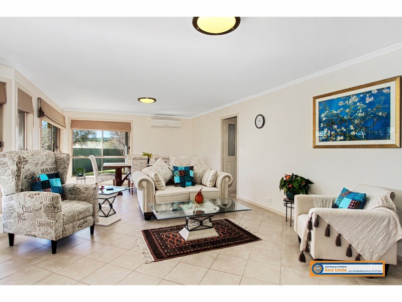 8 Mason Crescent, Armidale NSW 2350